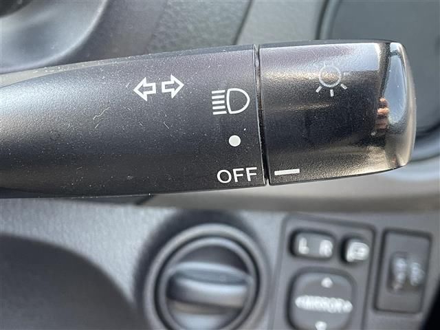 2015 TOYOTA VITZ